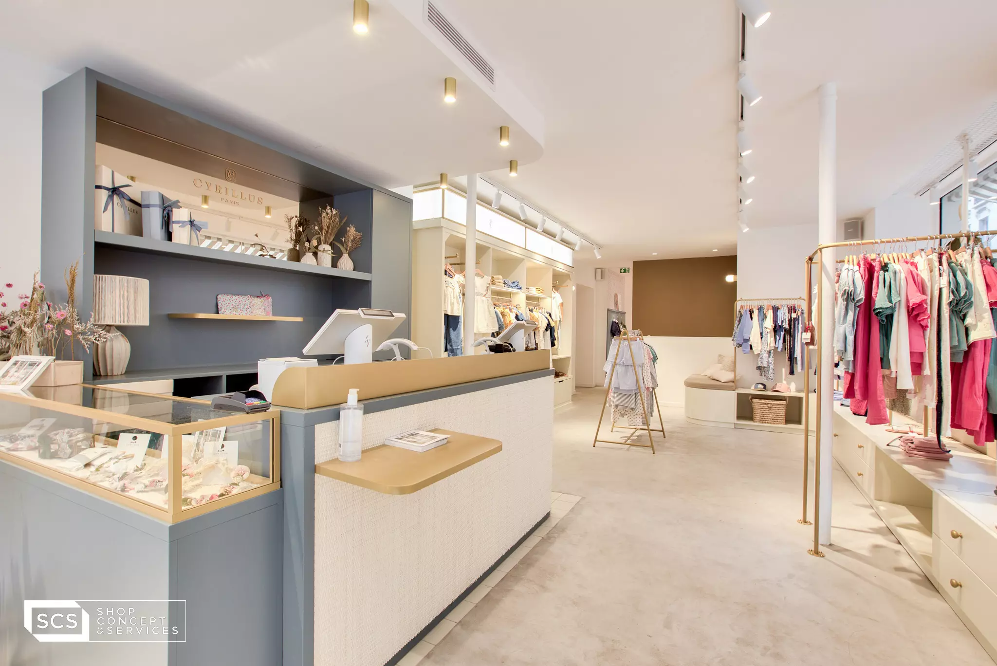 Présentoir pour magasin de mode retail Shop Concept